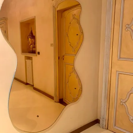 Oda ve Kahvaltı Saluzzo Paesana 1718 4*